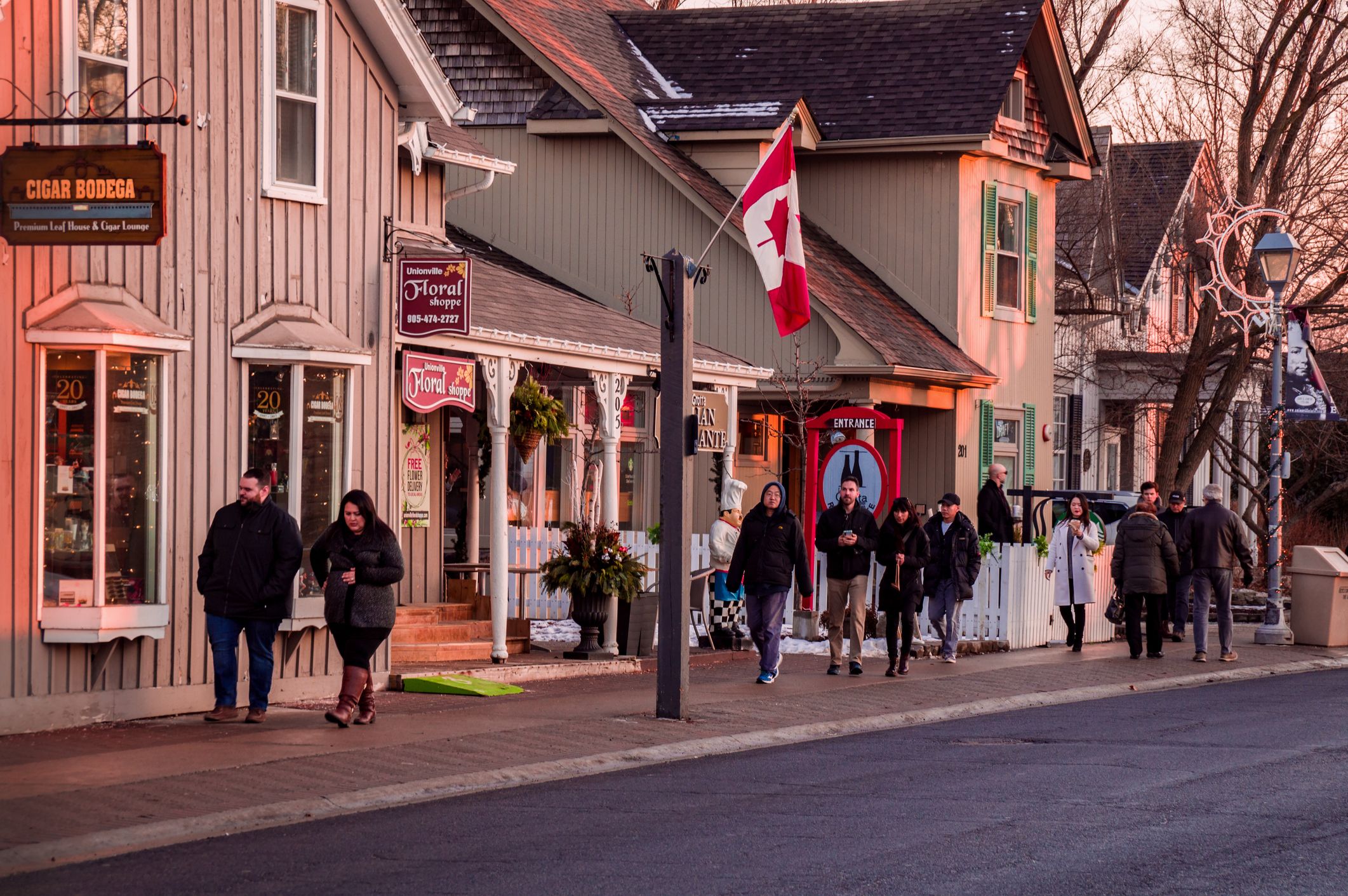 main street unionville street scene